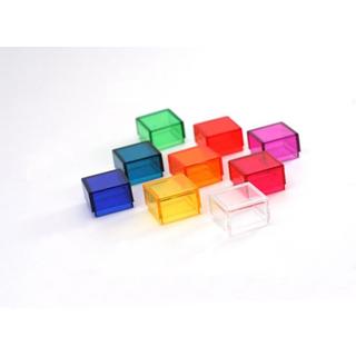 Κουτάκια προϊόντων σε διάφορους χρωματισμούς από ημιδιάφανο plexiglass 