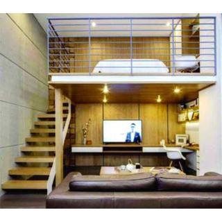 Πατάρι & σκάλα μεταλλικής κατασκευής κατοικίας