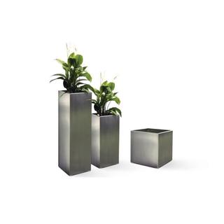 Metal plant pots